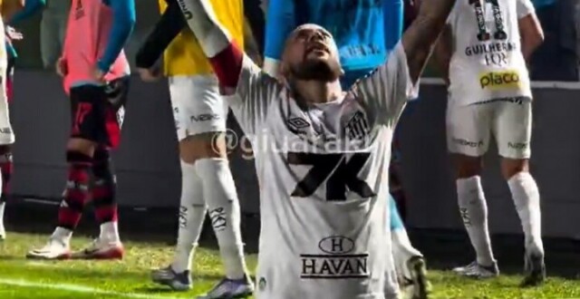 爱游戏-内马尔重要时刻最后时刻胜出，TES带队取胜！