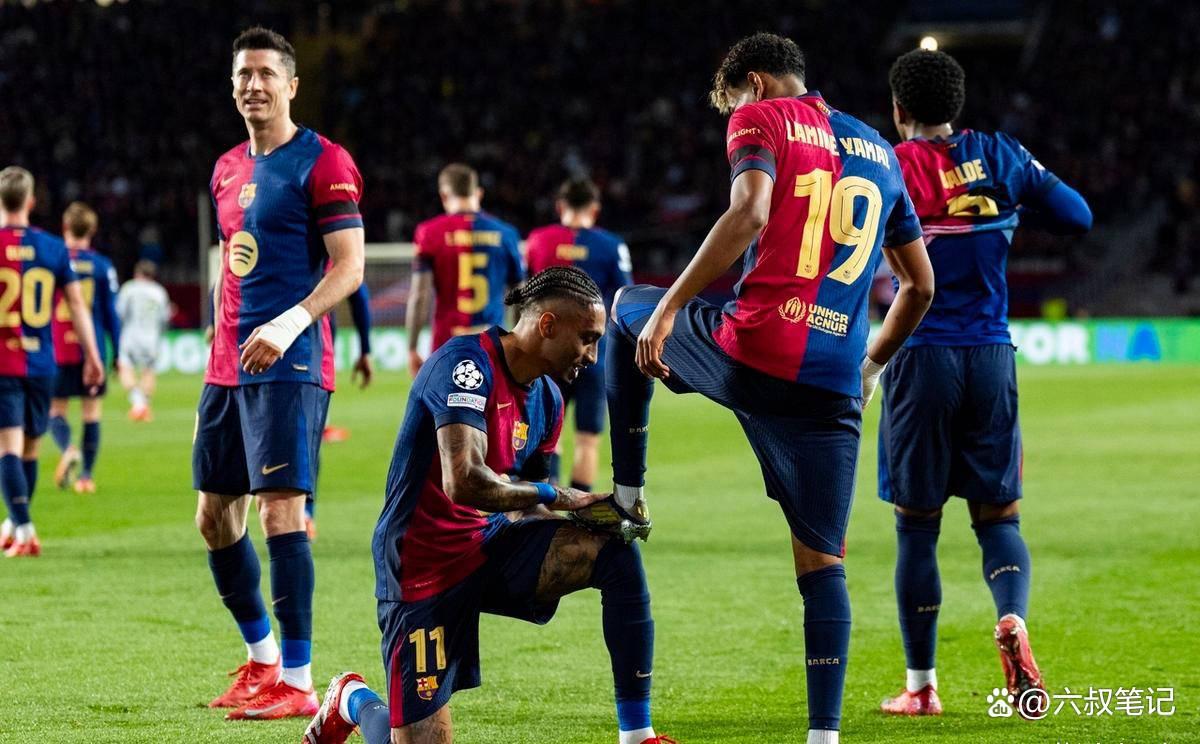 AYX- 莱万多夫斯基受伤了 