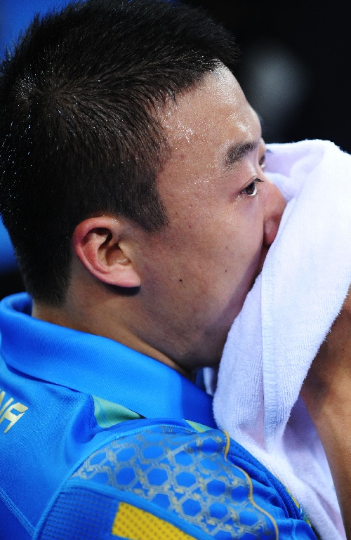 爱游戏-德约科维奇在篮网比赛中出色防守，问鼎冠军引发热议！的简单介绍